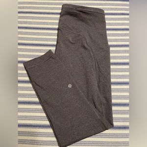 Lululemon Swift Speed Tights with pockets. Sz 10 25”